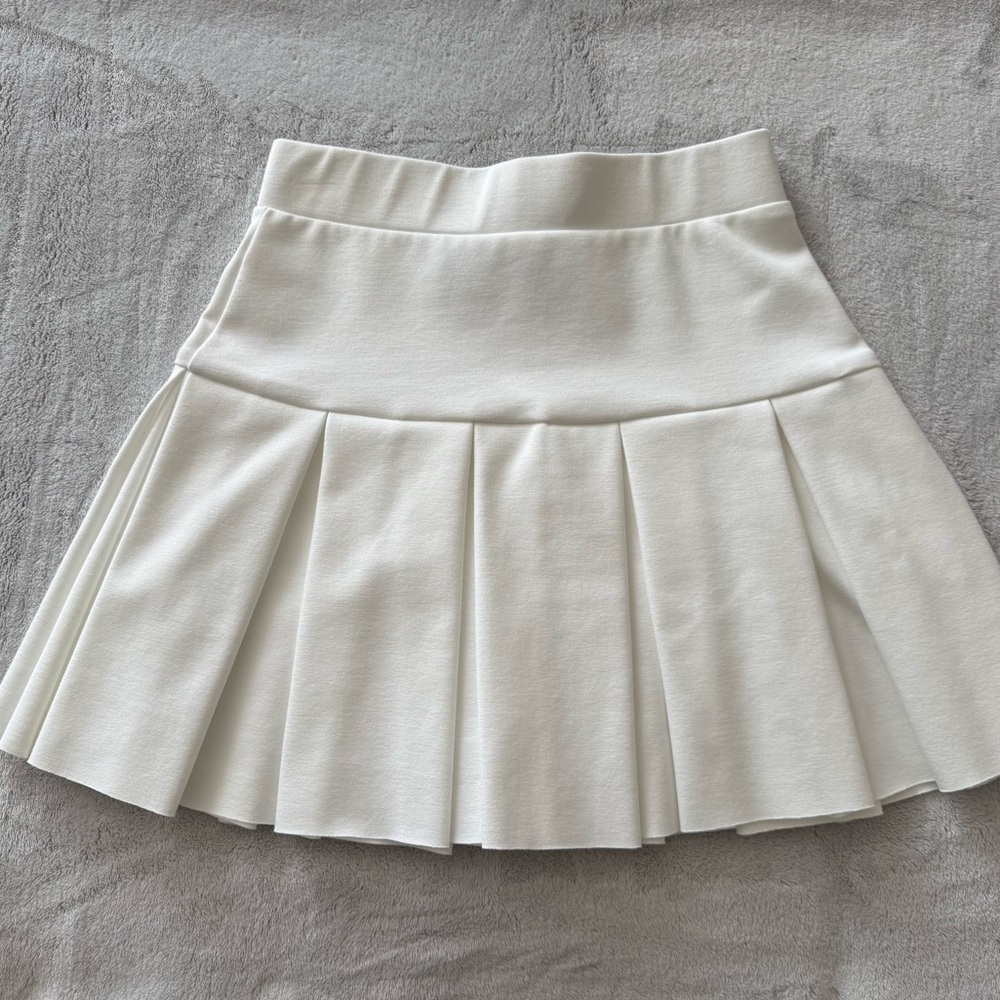 LIONESS White Pleated Skirt